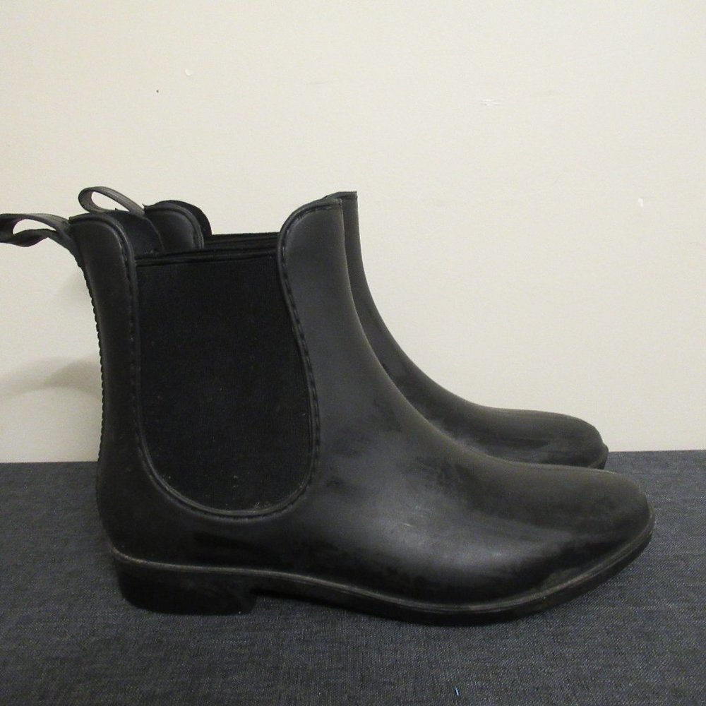 Rain boots